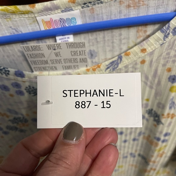 Lularoe Stephanie Size L - Picture 3 of 4